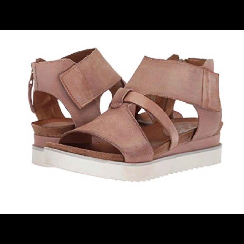 New with box Miz Mooz Samantha sandal Rose 40